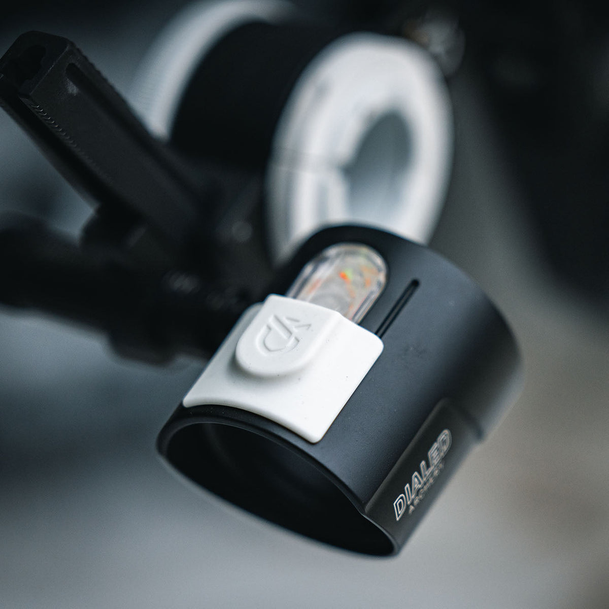 Dialed Archery Optic Slide™ (WHITE)