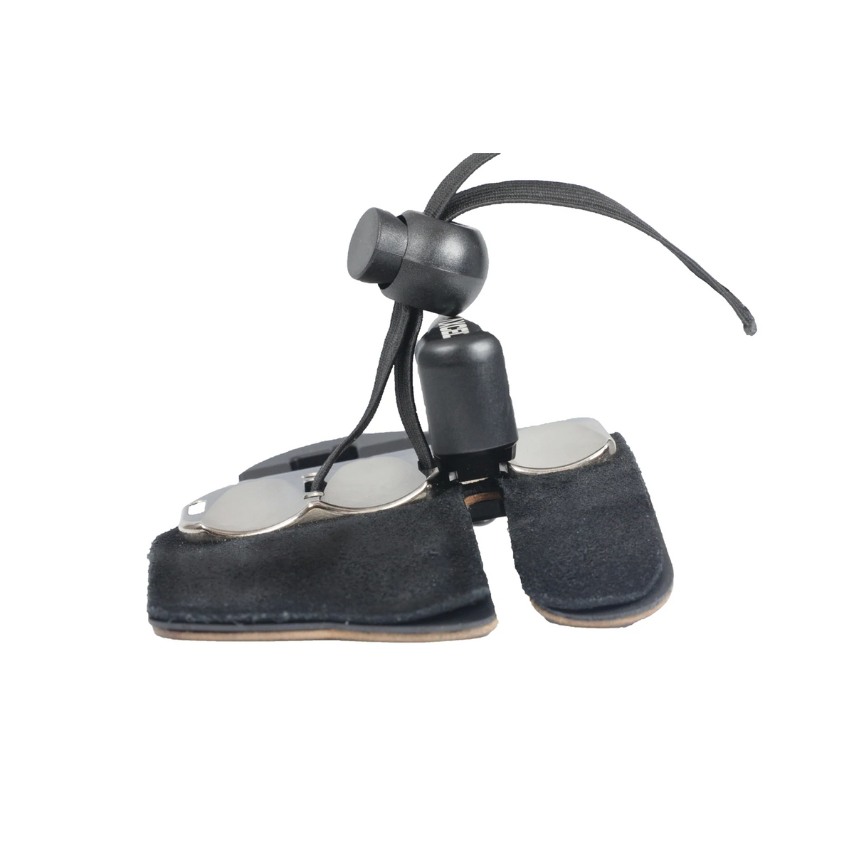 Axcel Contour Pro finger tab, edge view showing triple-layer construction, elastic band and cord lock