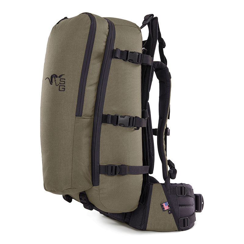 Stone Glacier Approach 2800, Ranger colour, front three-quarter view