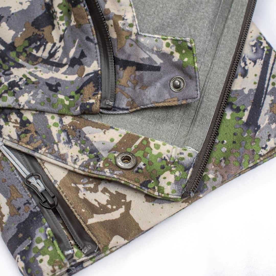 SKRE Guardian Late Season Bibs, Summit, snap and zip detail
