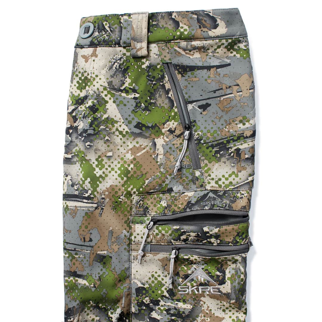 SKRE Kodiak Pant, Summit - zippered cargo pocket detail