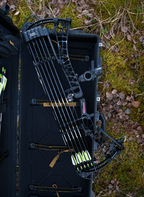 Conquest 2 Pieced Up Quiver, Matte Black, in bow case