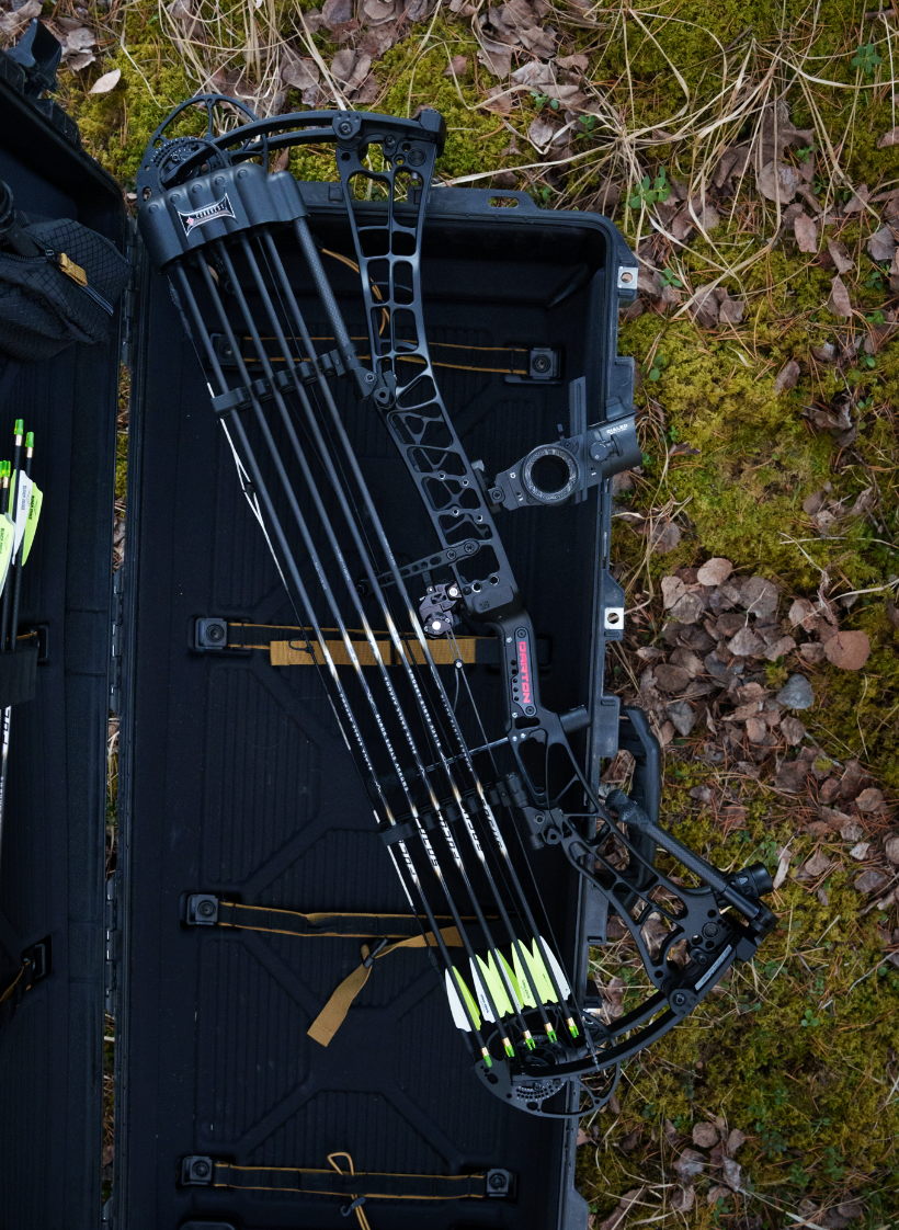 Conquest 2 Pieced Up Quiver, Matte Black, in bow case