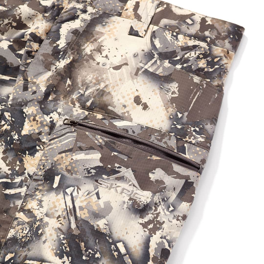 SKRE Uinta Early Season Pant, Solace - zippered front cargo pocket detail