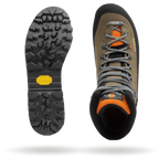 Crispi Lapponia III hazelnut boot Vibram Megagrip outsole tread and top-down view of the upper