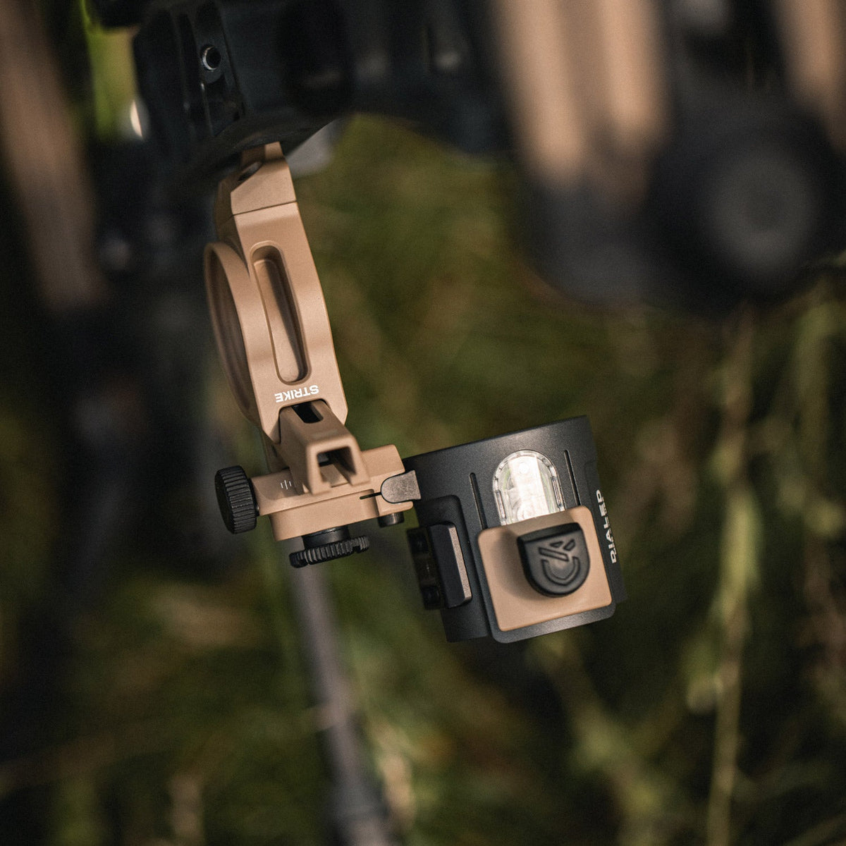 Dialed Archery OPTIC LIGHT™ (CLAY)